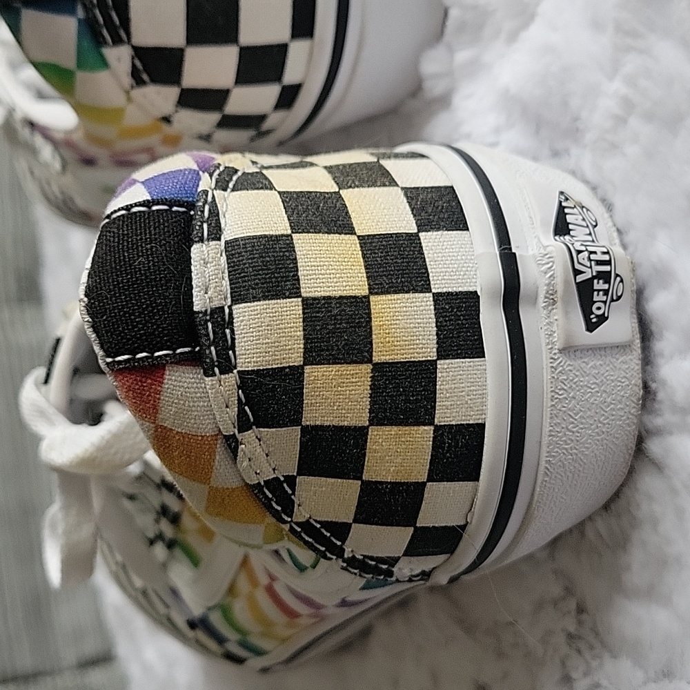 Vans Multicolor Sneakers, Unisex Size  6.0, Decent Condition - Picture 7 of 9